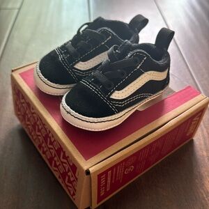 Vans Old Skool Crib Shoe Black/ True White size 2.0 6-12 weeks